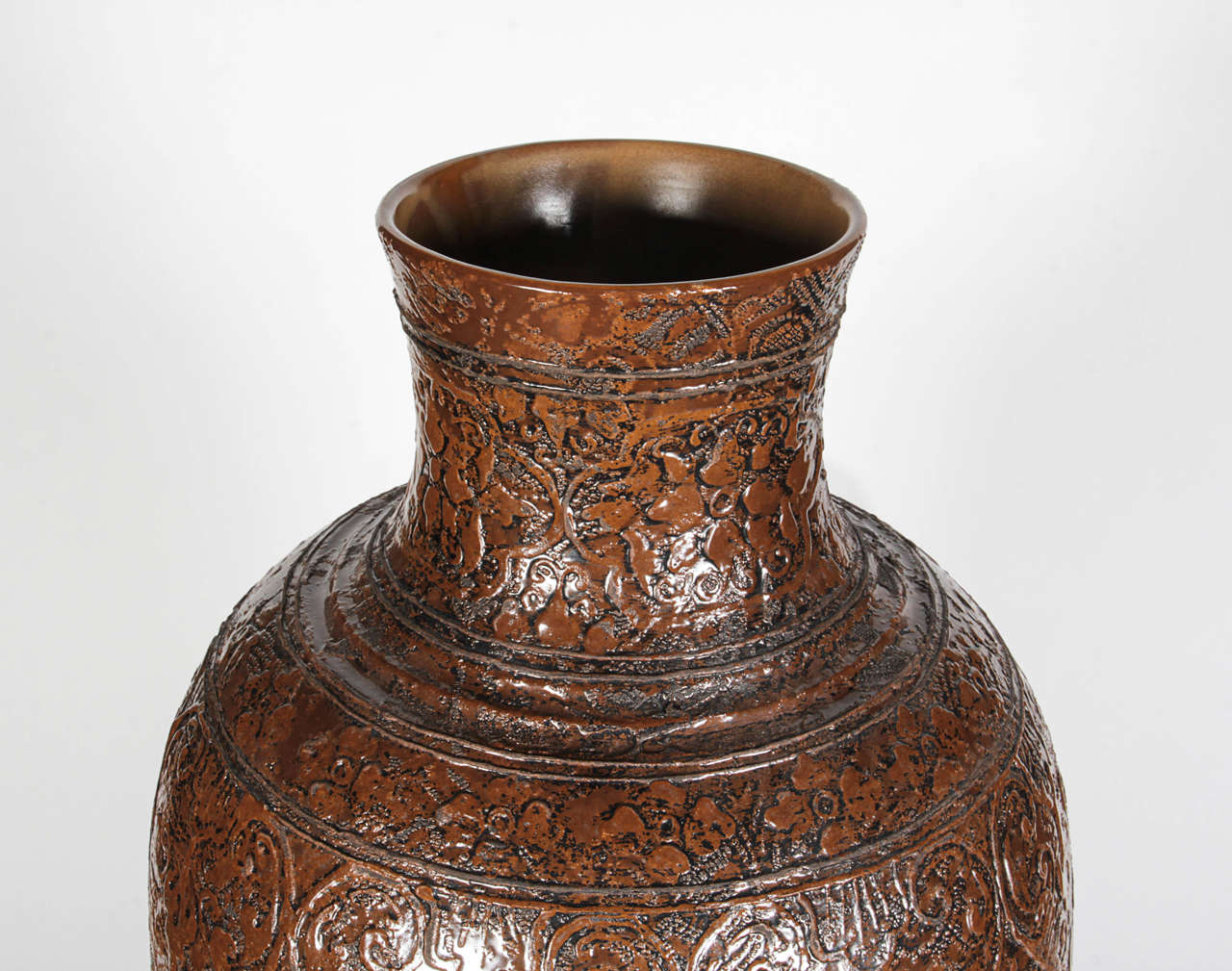 Hand-Crafted Traditional Thai Ceramic Vase For Sale