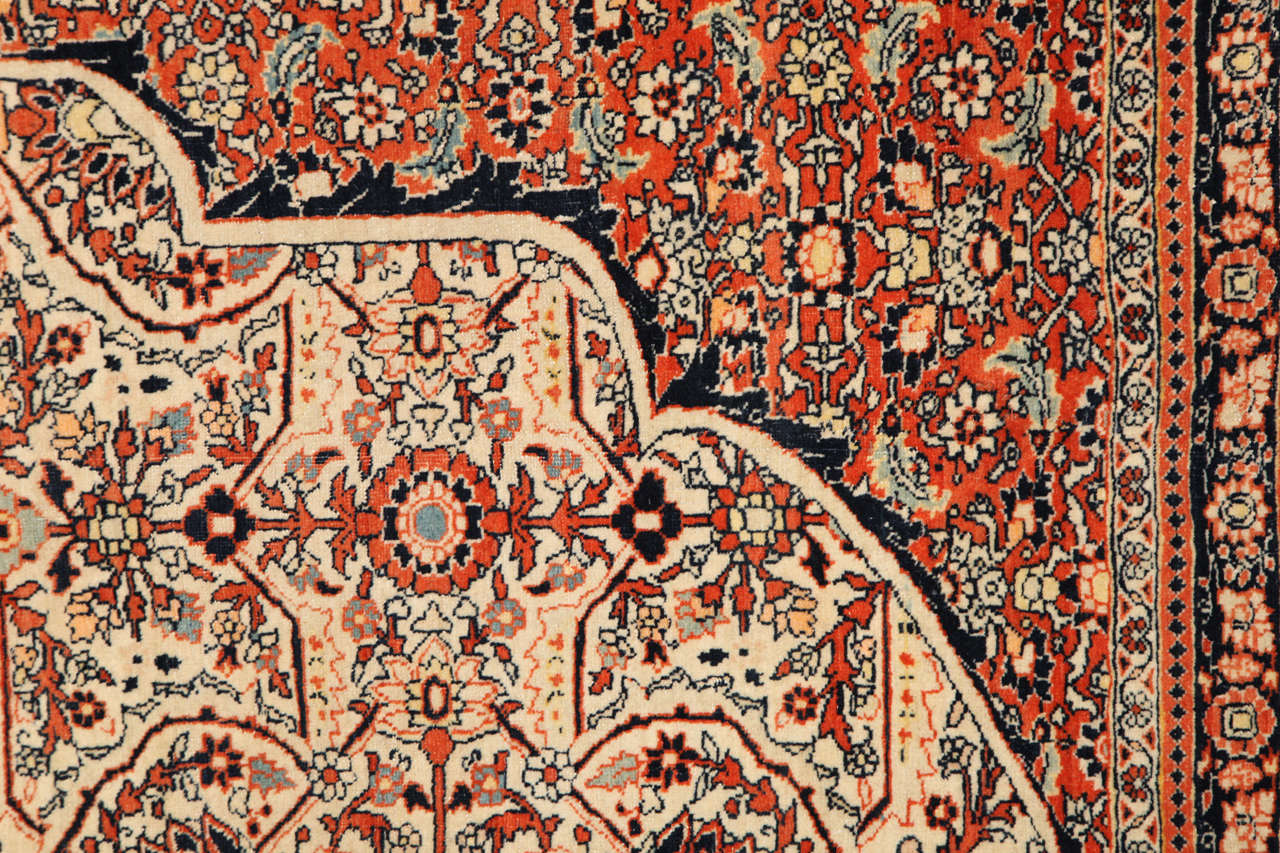 Antique Wool Persian Tabriz Rug, Circa 1980, Hand-knotted, 9’ x 13’ In Excellent Condition For Sale In New York, NY