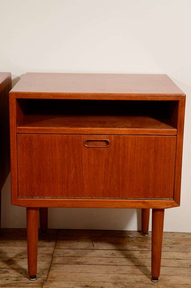 Mid-Century Modern Pair of Mid Century Scandinavian Nightstands