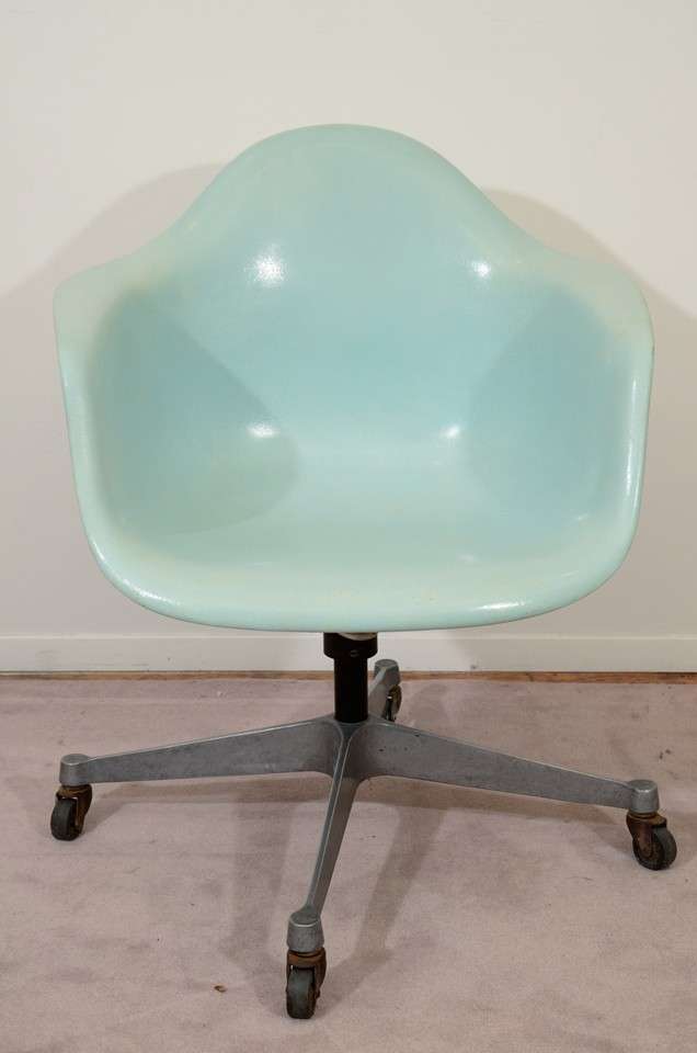 Mid Century Eames Dash 99 Fiberglass Swivel Chair in Aqua at 1stDibs