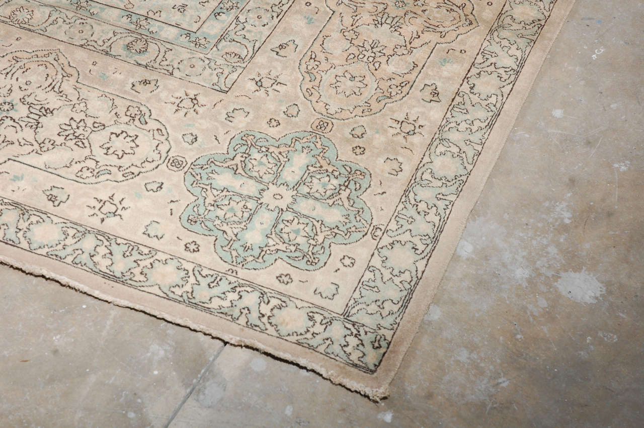 Antique Tabriz Persian Rug In Distressed Condition For Sale In West Hollywood, CA