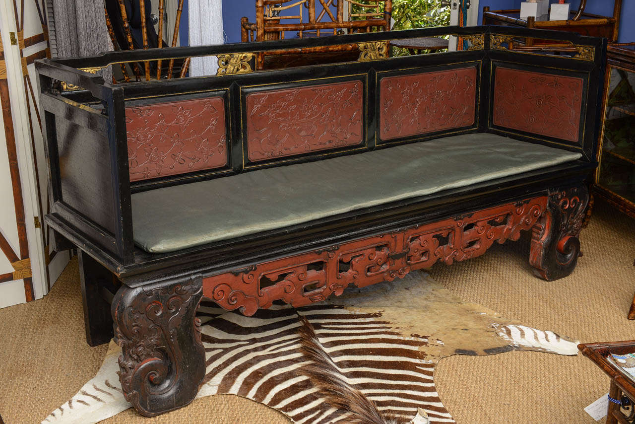 Chinese 19h Century Qing Dynasty Sofa In Good Condition In West Palm Beach, FL
