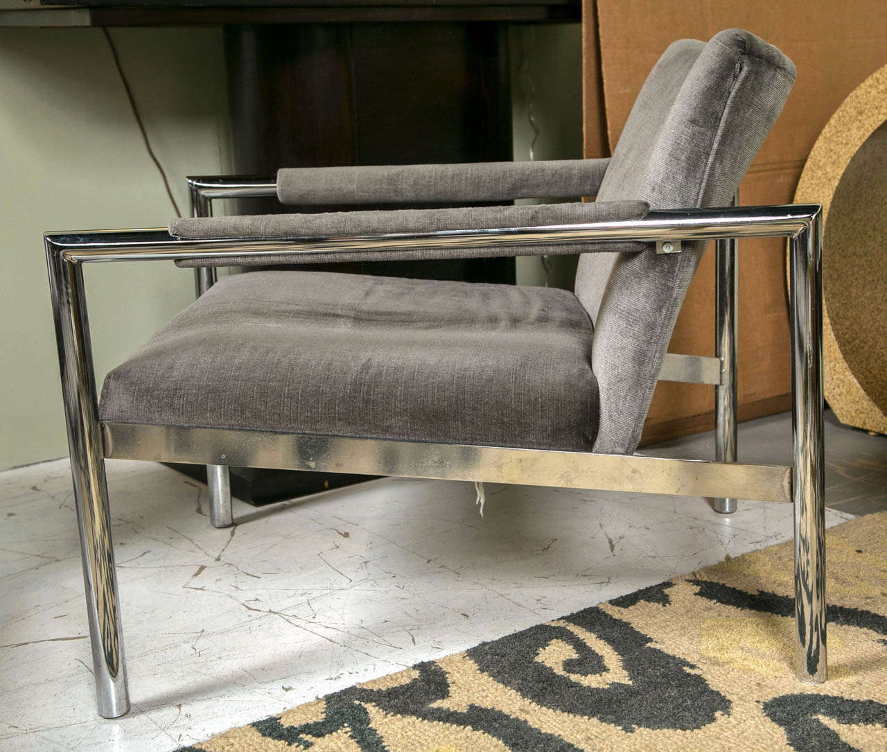 Par Of Mid Century Armchairs Attributed To Milo Baughman In Excellent Condition For Sale In Stamford, CT