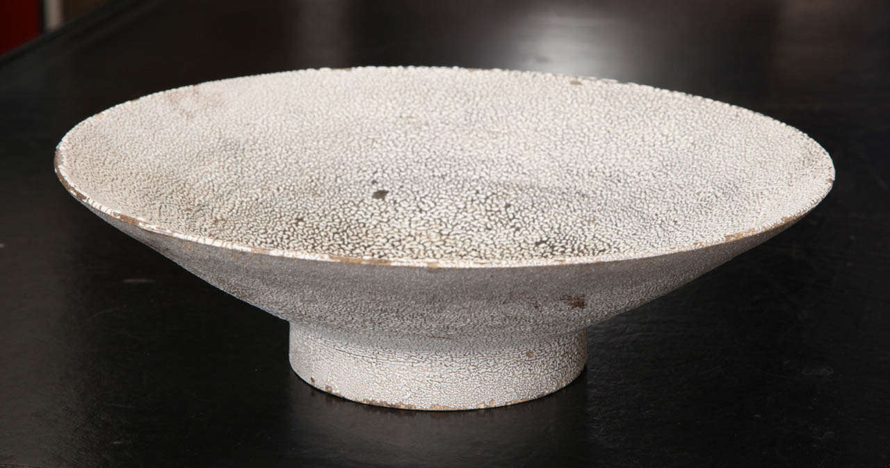 JEAN BESNARD (1889-1958)
Small stoneware footed bowl with 