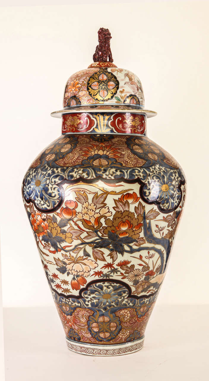 19th Century Large Japanese Imari style Vase