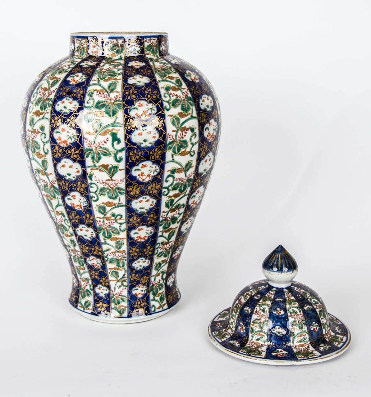 19th Century Chinese Polychrome Painted Vase and Cover 1