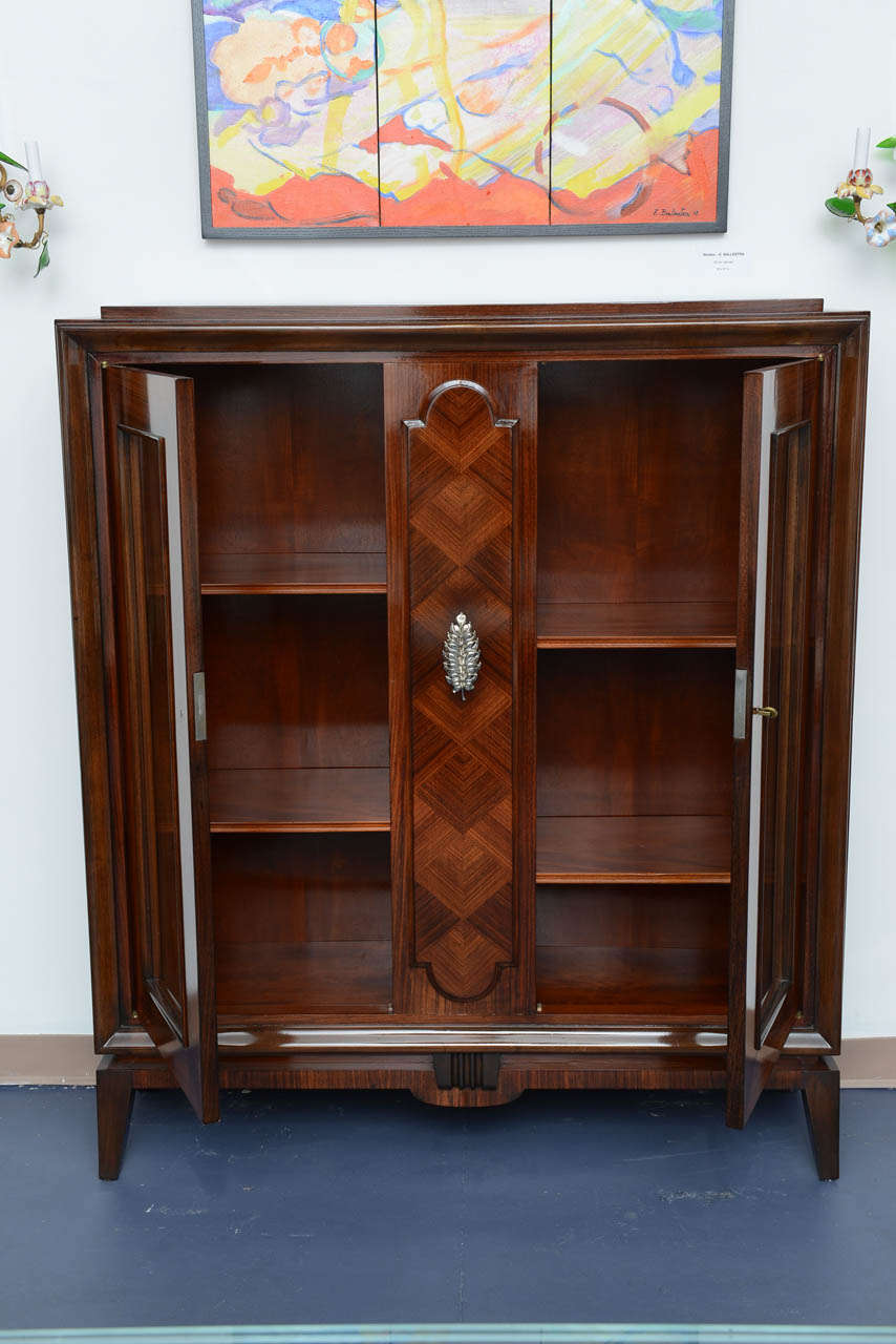 Mahogany French Art Deco Display - Cabinet / Vitrine in Rosewood .