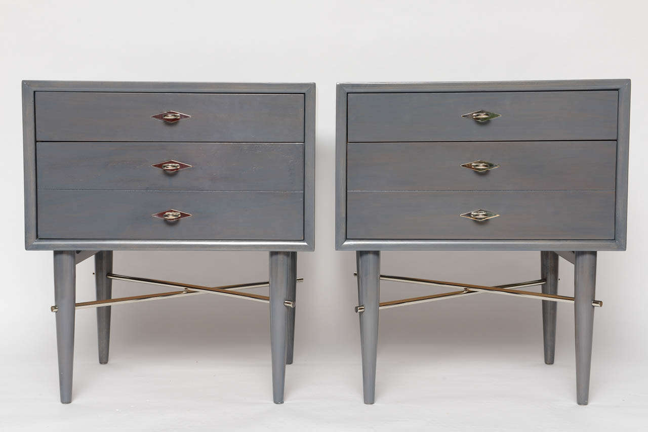 Pair of Mid-Century Grey Nightstands In Excellent Condition In Miami, FL