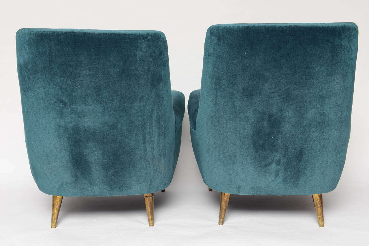 Pair of Vintage Teal Velvet Italian Armchairs For Sale 2
