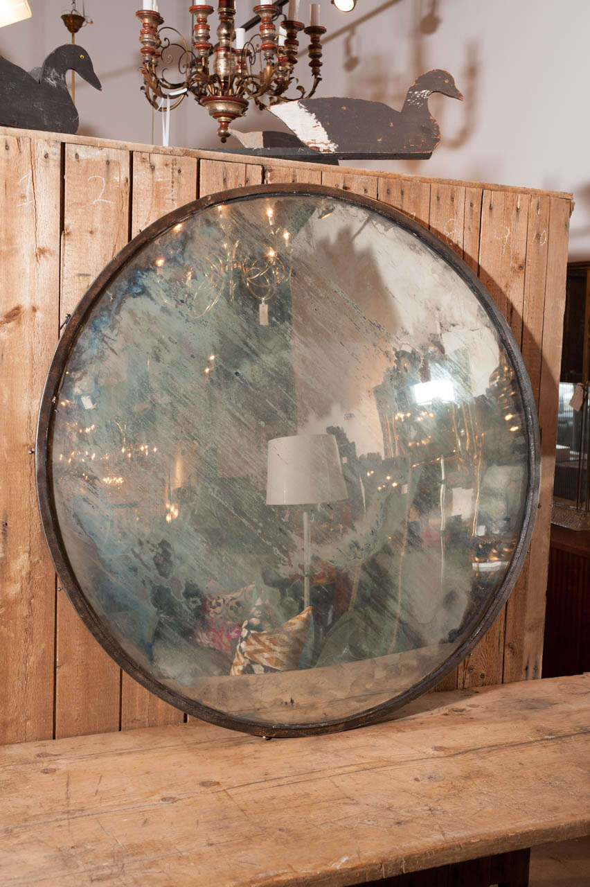 20th Century antique traffic convex mirror, circa 1920, made of metal and curved mirror.