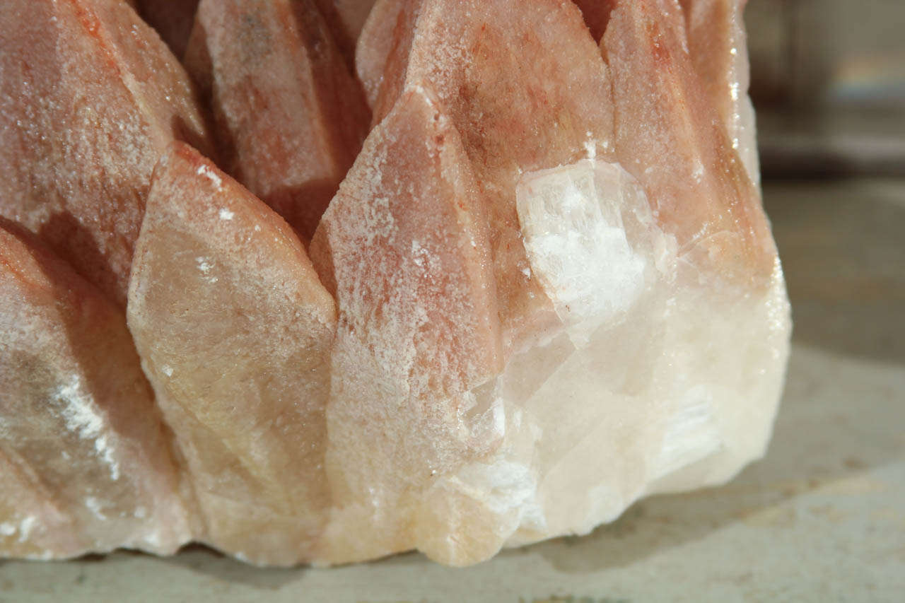 Dogs Tooth Quartz In Good Condition In Seattle, WA
