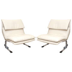 Pair Saporiti Italia "Onda" Lounge Chairs