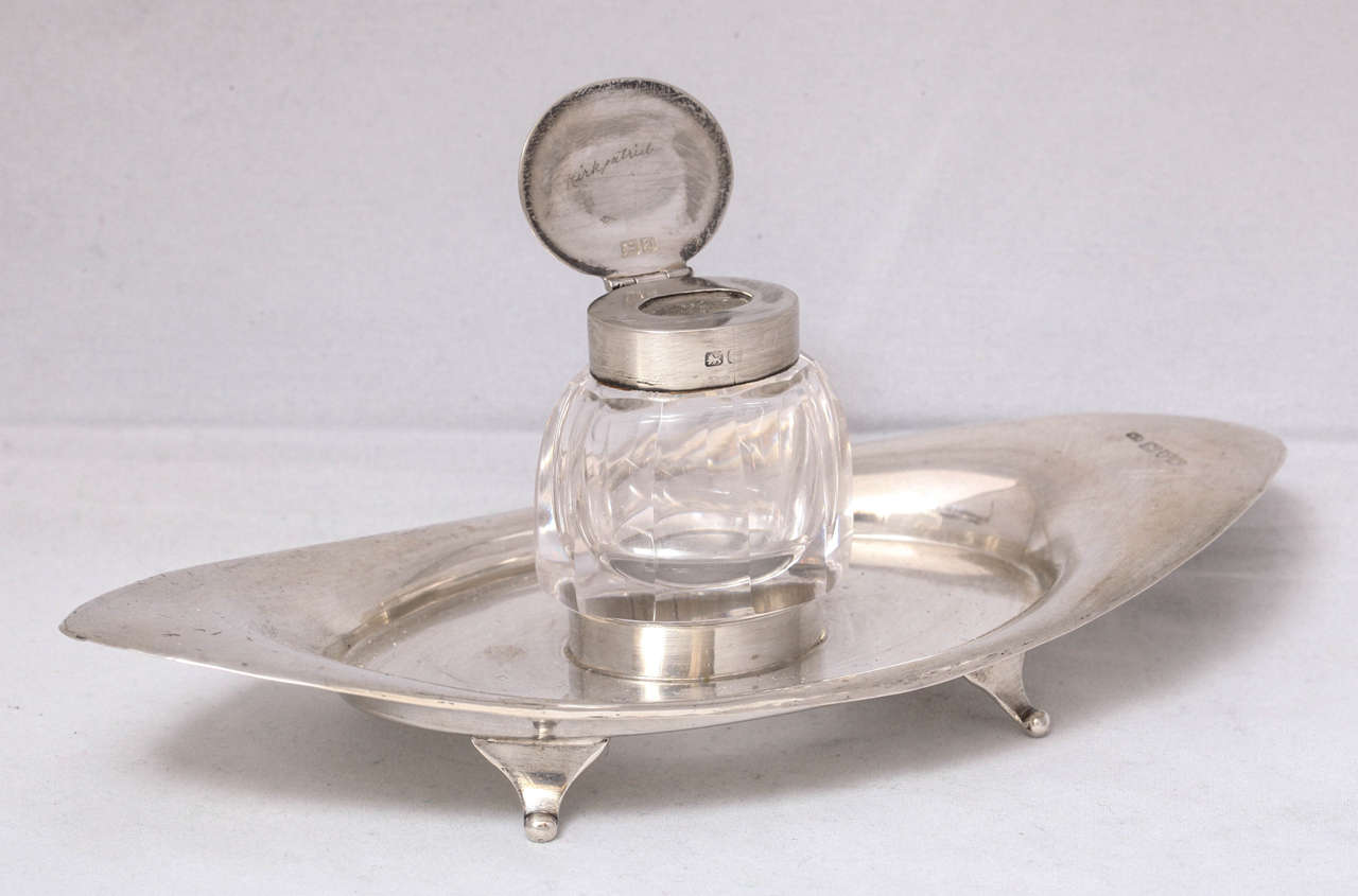 Edwardian Sterling Silver and Crystal Footed Inkstand In Excellent Condition In New York, NY