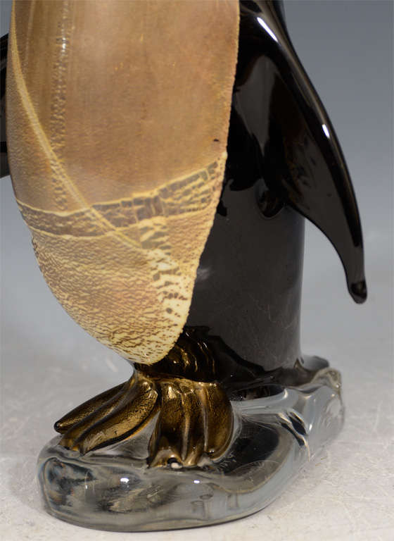 This hand-blown glass penguin sculpture was made by F. Valmarano Venezia Vetranti in 1987. It is signed by the artist.

4666