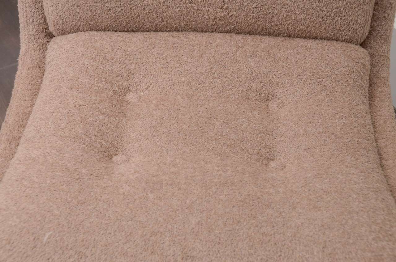 Paire de chaises longues en bouclé crème de Raphael, France, vers 1973 en vente 2