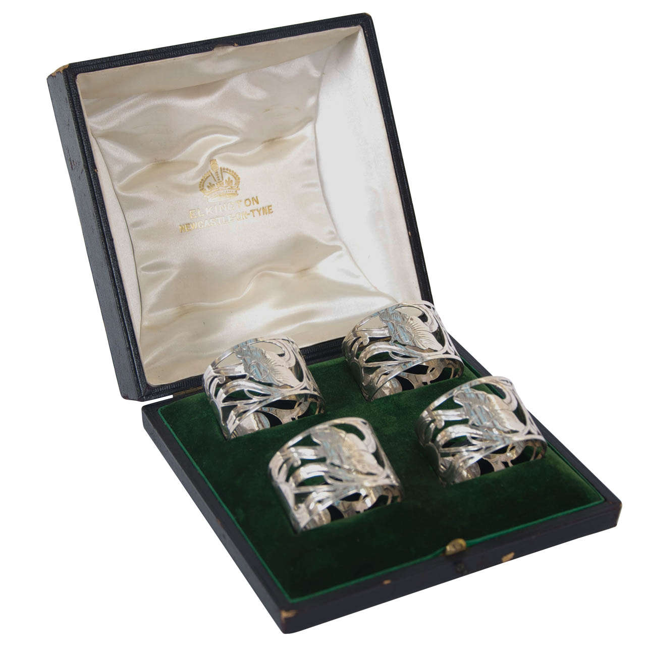 Cased Set of 4 Art Nouveau Silver Napkin Rings by Elkington & Co. 1902 For Sale