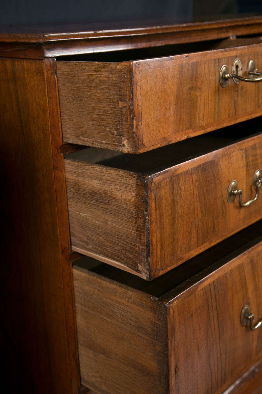 18th Century and Earlier George III Walnut Chest of Drawers For Sale