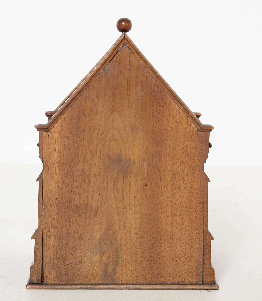 Miniature Church in Walnut, 19th Century France In Good Condition For Sale In Antwerp, BE