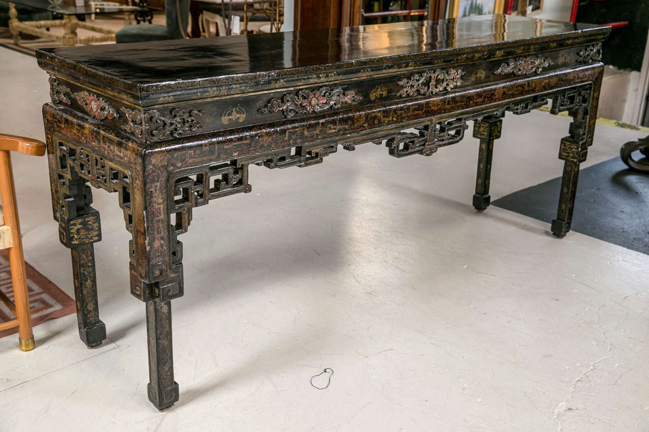 Antique Chinese Black Lacquer Console Table In Good Condition In Stamford, CT