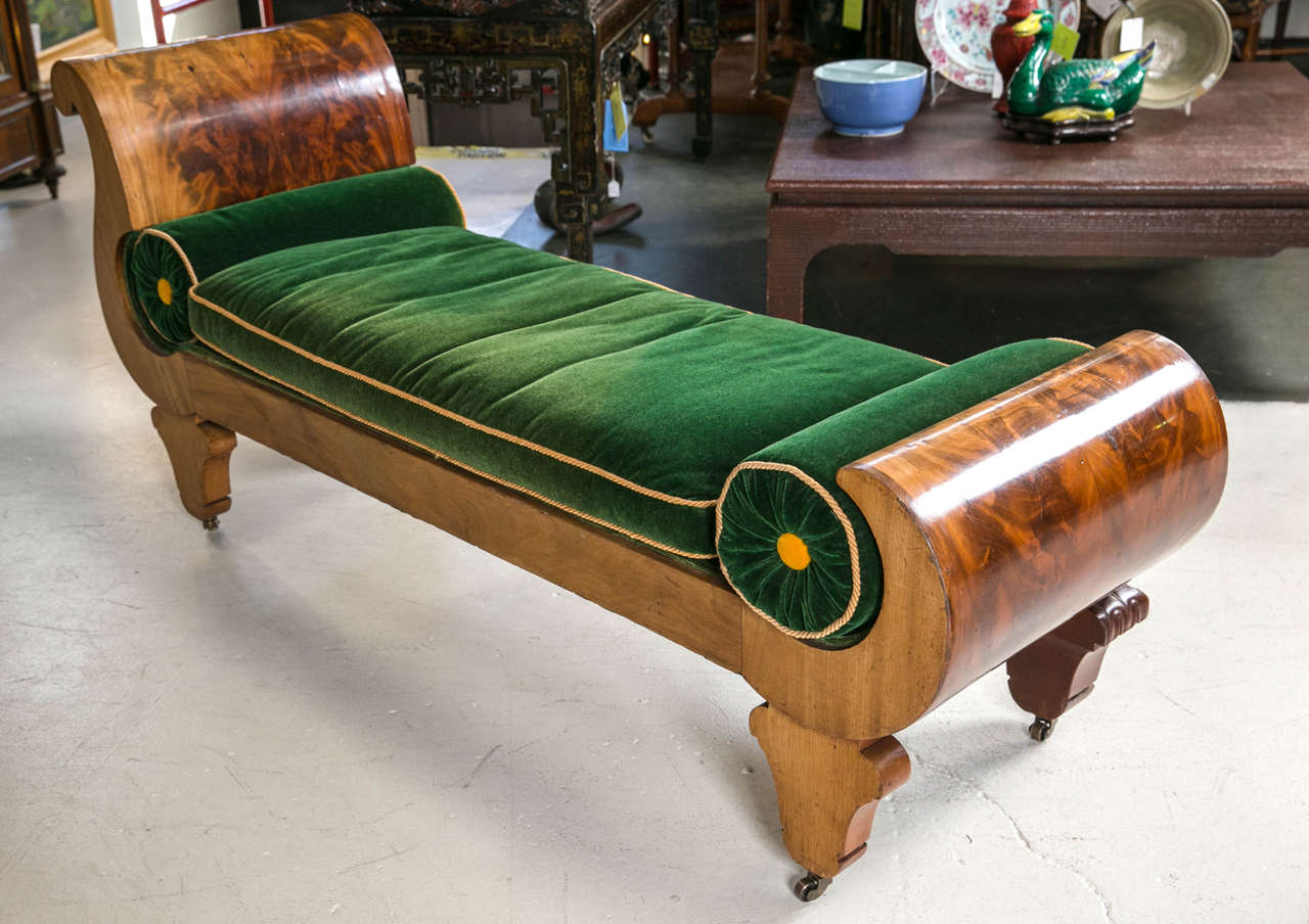 Antique Classical Mahogany Chaise 2