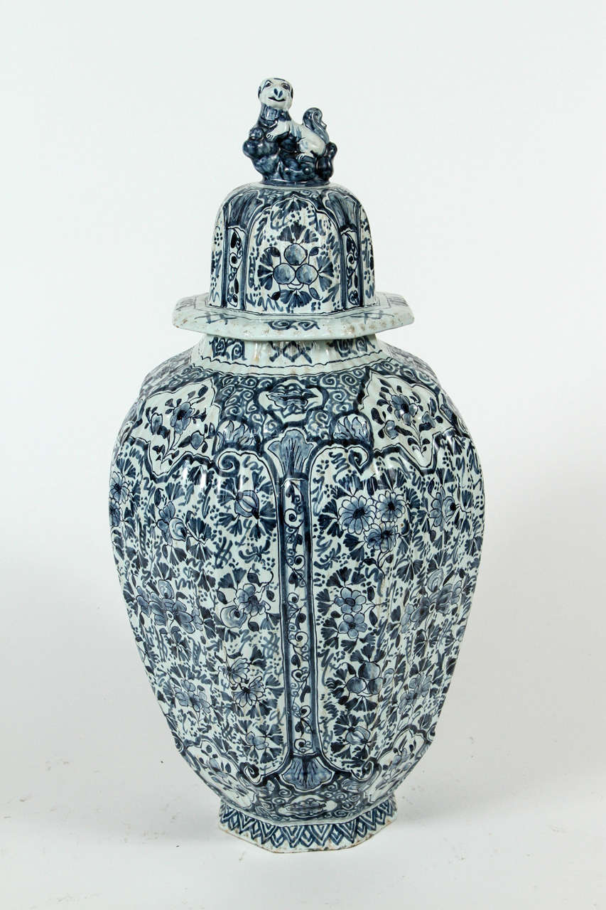 Chinoiserie Pair of Large Delft Blue and White Ginger Jars and Covers, circa 1800