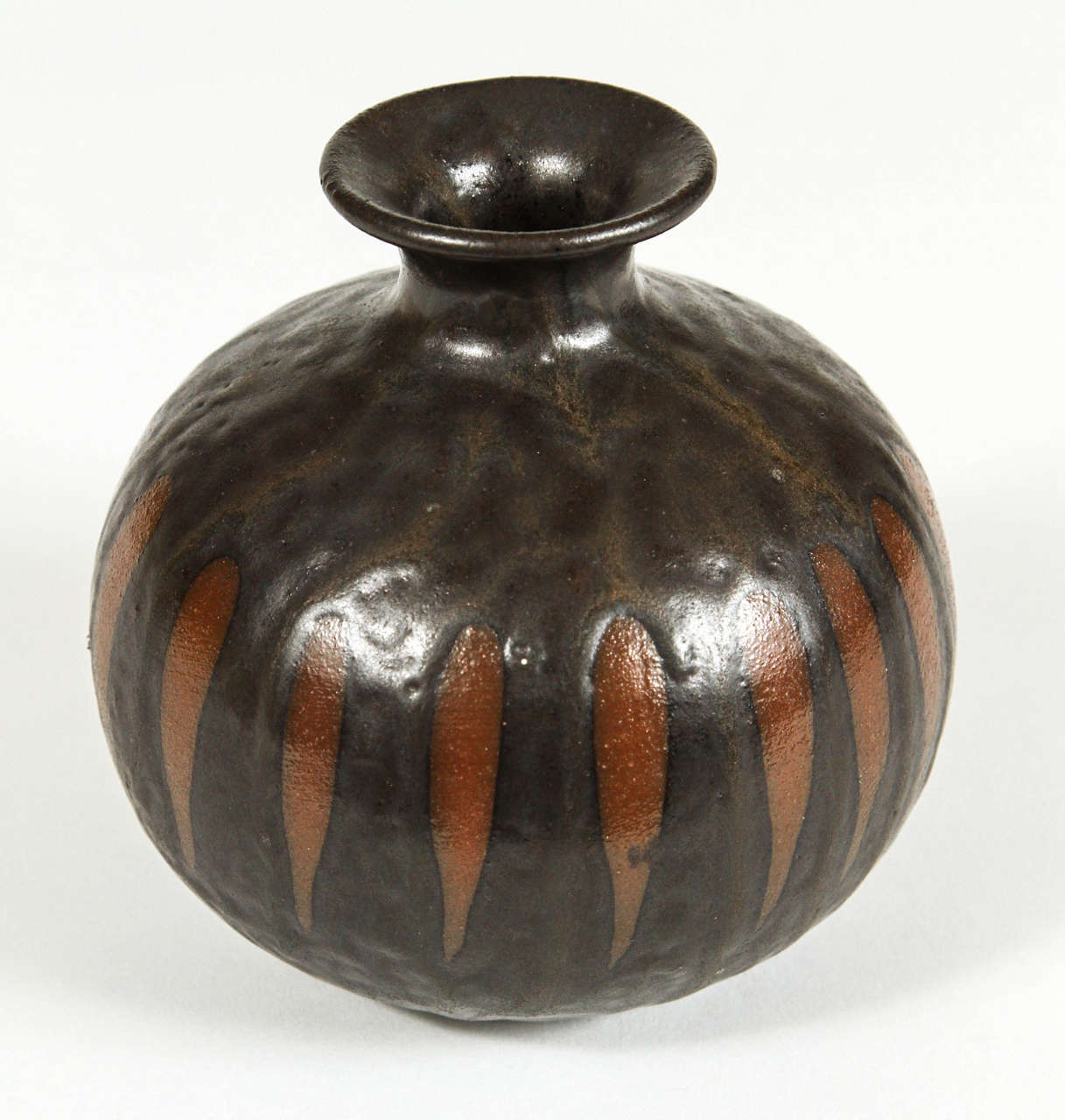 Vintage Japanese pottery vase.