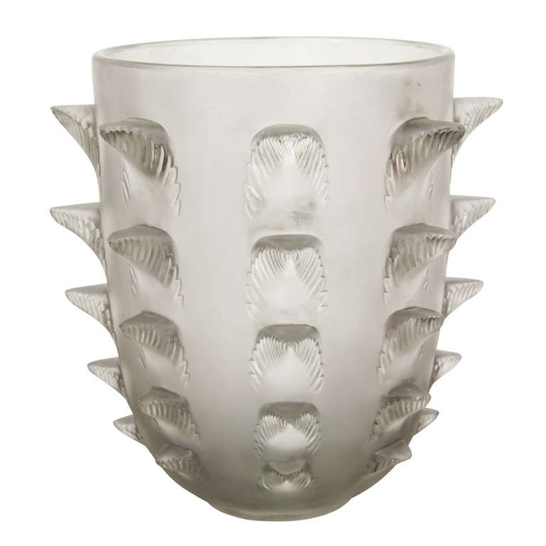 Lalique Corinthe Vase