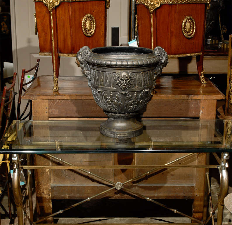 19th century French Louis XV style cast iron urns, by the Durenne Foundry, Sommevoire, France, 3rd quarter.