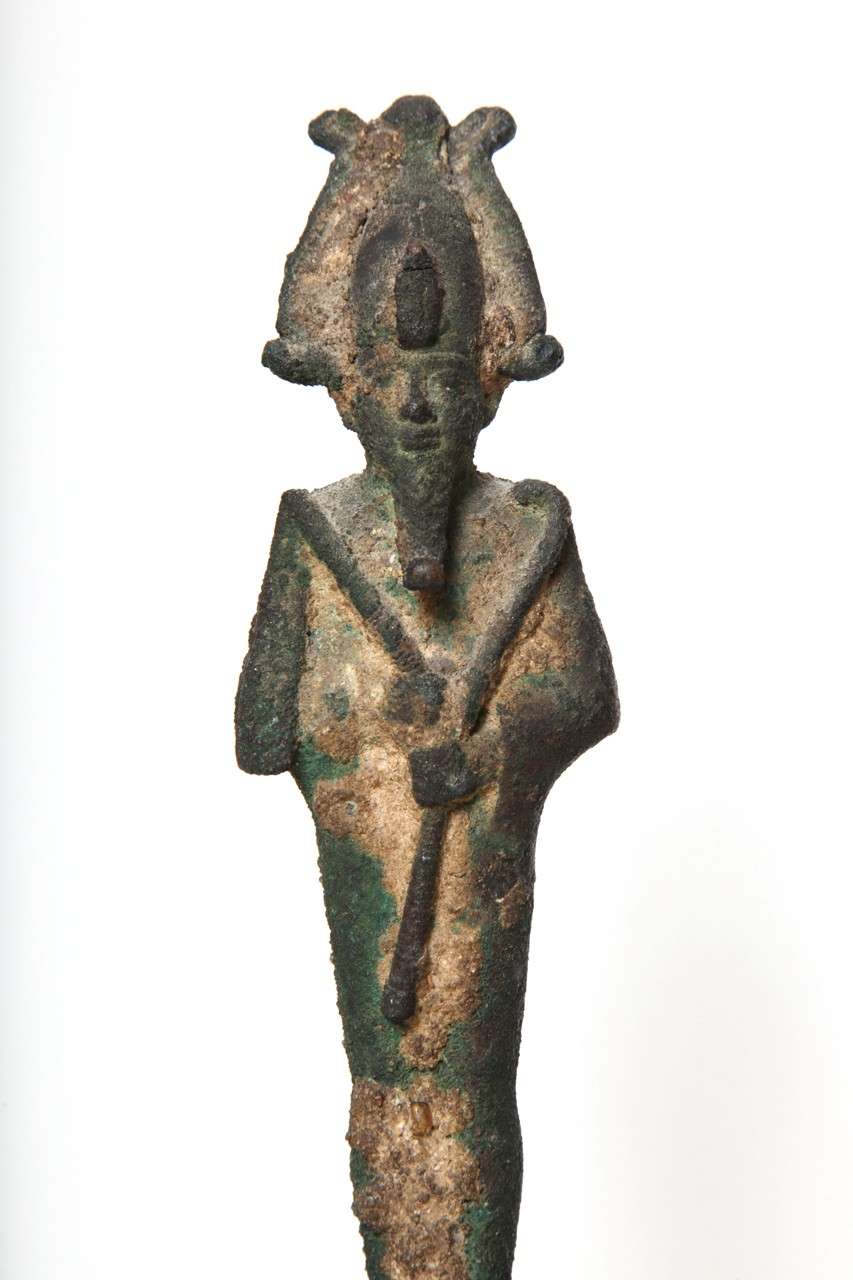 Ancient Egyptian Bronze Statuette of the God Osiris For Sale 2