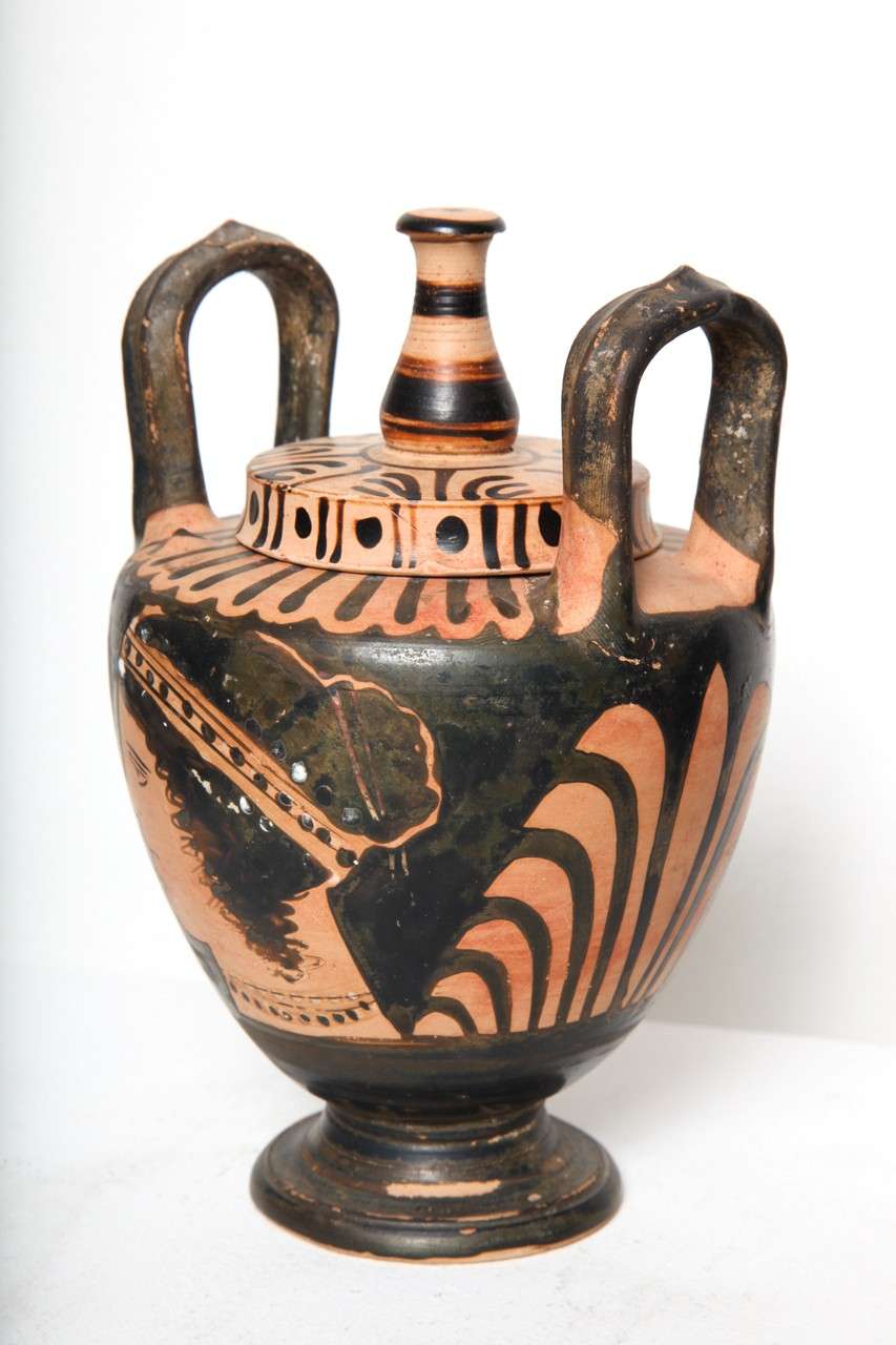 Ancient Greek South Italian Paestan Red Figure Lebes Gamikos