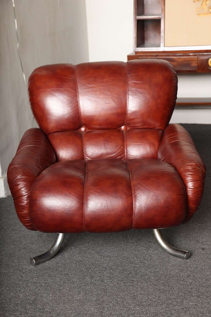 Leather Chair & Ottoman Made In Italy 1