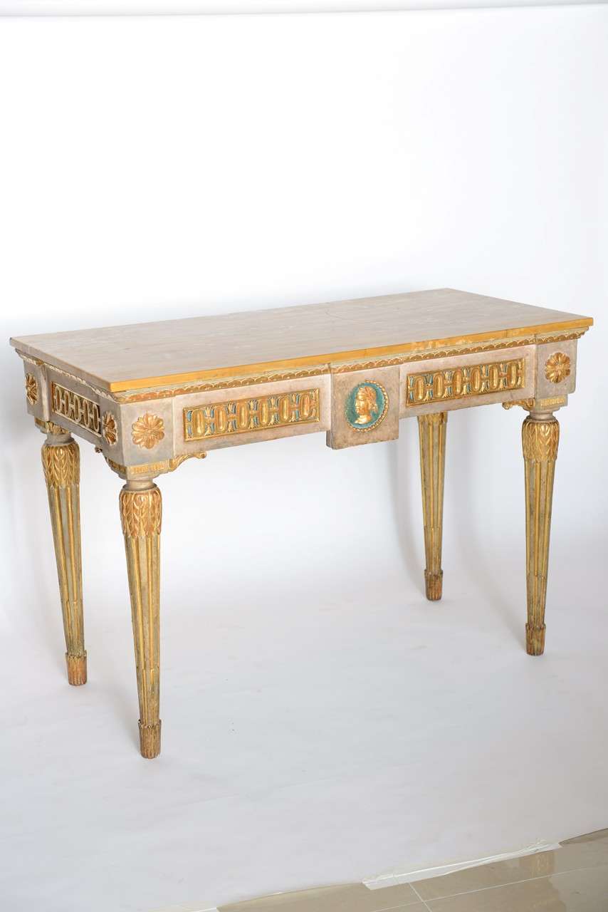 Neoclassical Fine Italian Neoclassic Painted and Parcel-Gilt Console, Roman Late 18th Century For Sale