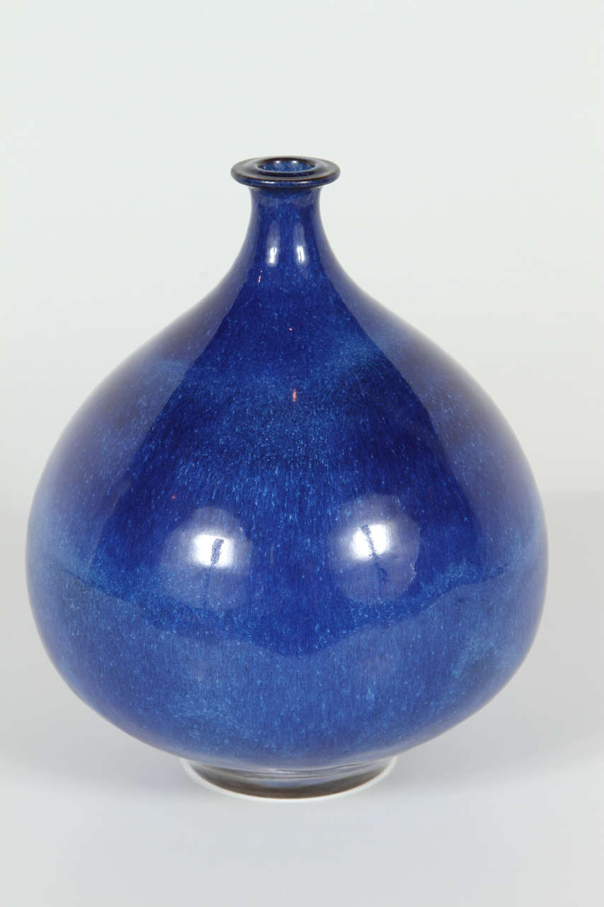 Otto & Gertrude Natzler blue glazed ceramic bottle #M550

