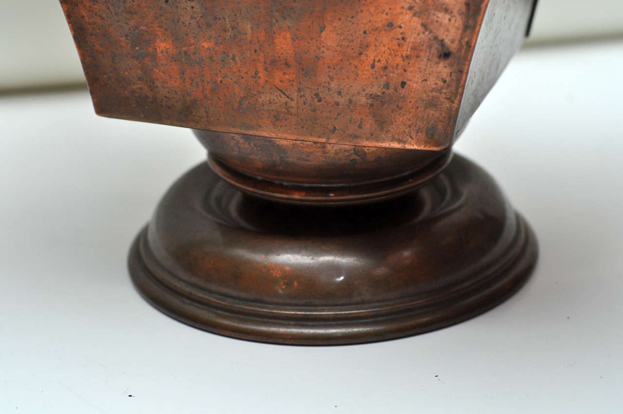 English Copper and Iron Coal Scuttle, Circa 1880 For Sale 1