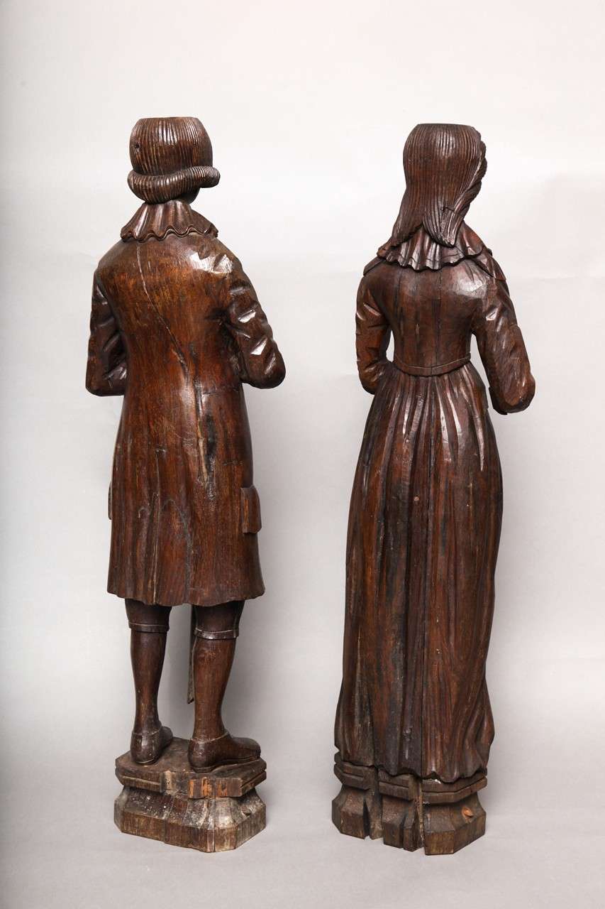 18th Century and Earlier Pair of Early 18th Century Carved Oak Newel Post Figures For Sale