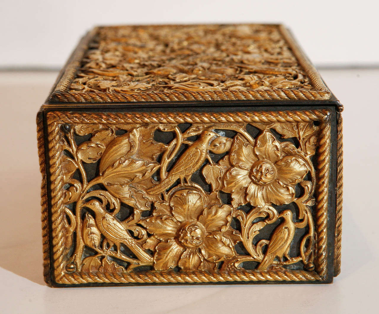 19th Century Gilt Bronze Humidor In Excellent Condition For Sale In Newport Beach, CA