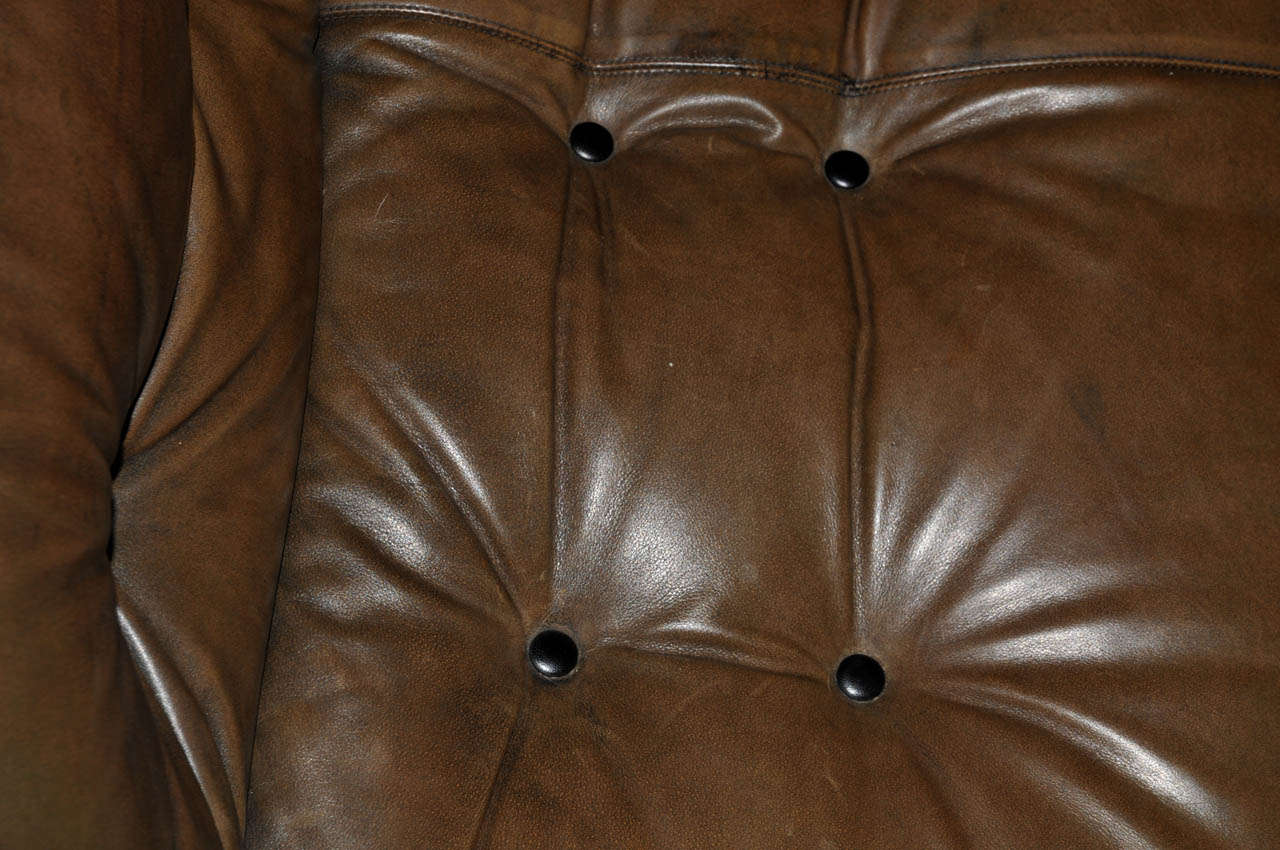 1970's Tan Brown Leather Sofa by Tobia Scarpa For Sale 3