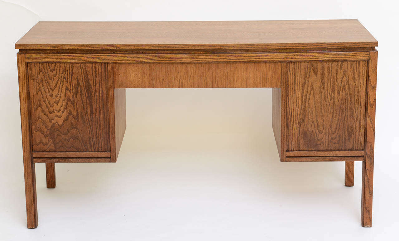 Modern Combed Oak Edward Wormley Style Executive Kneehole Desk 4