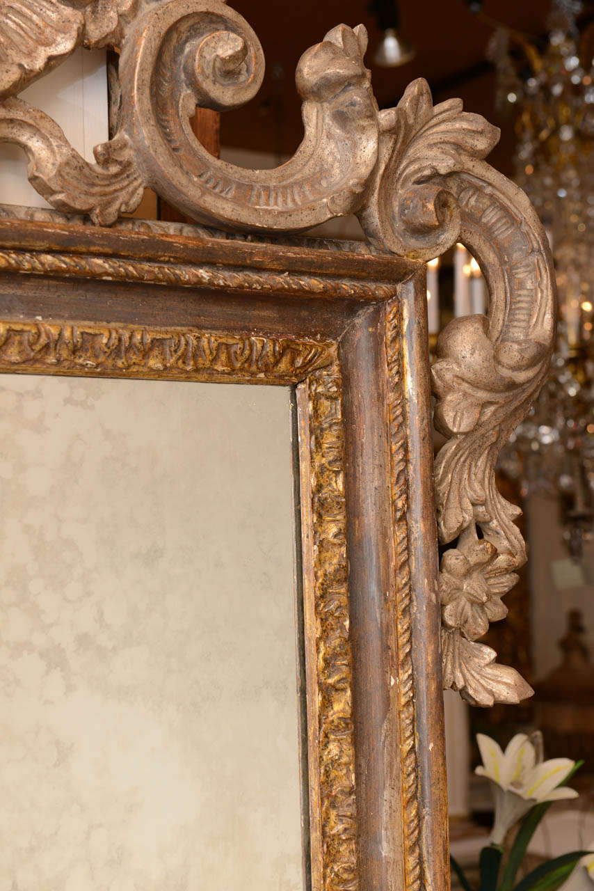 18th Century Italian Carved Silver Giltwood Mirror For Sale 3