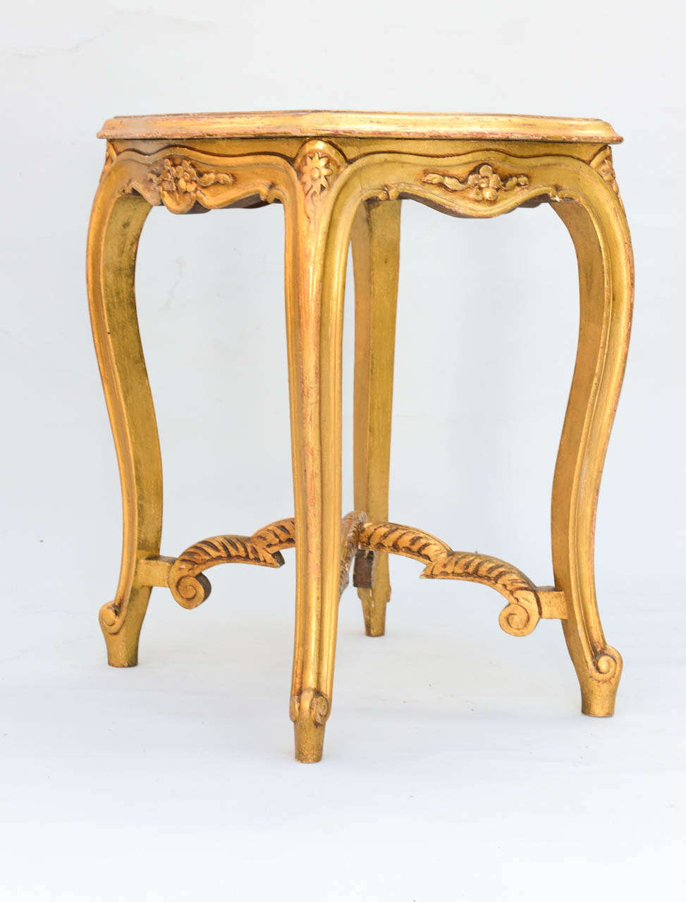 20th Century Carved Giltwood Accent Table with Mirrored Top