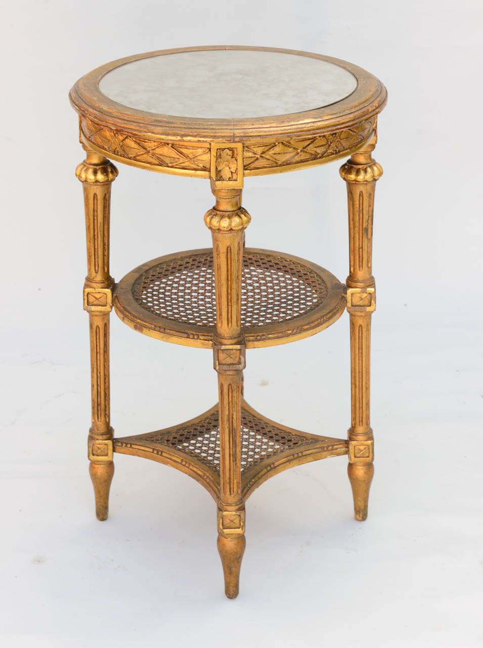 Round Giltwood Candlestand with Marble Top In Excellent Condition In West Palm Beach, FL
