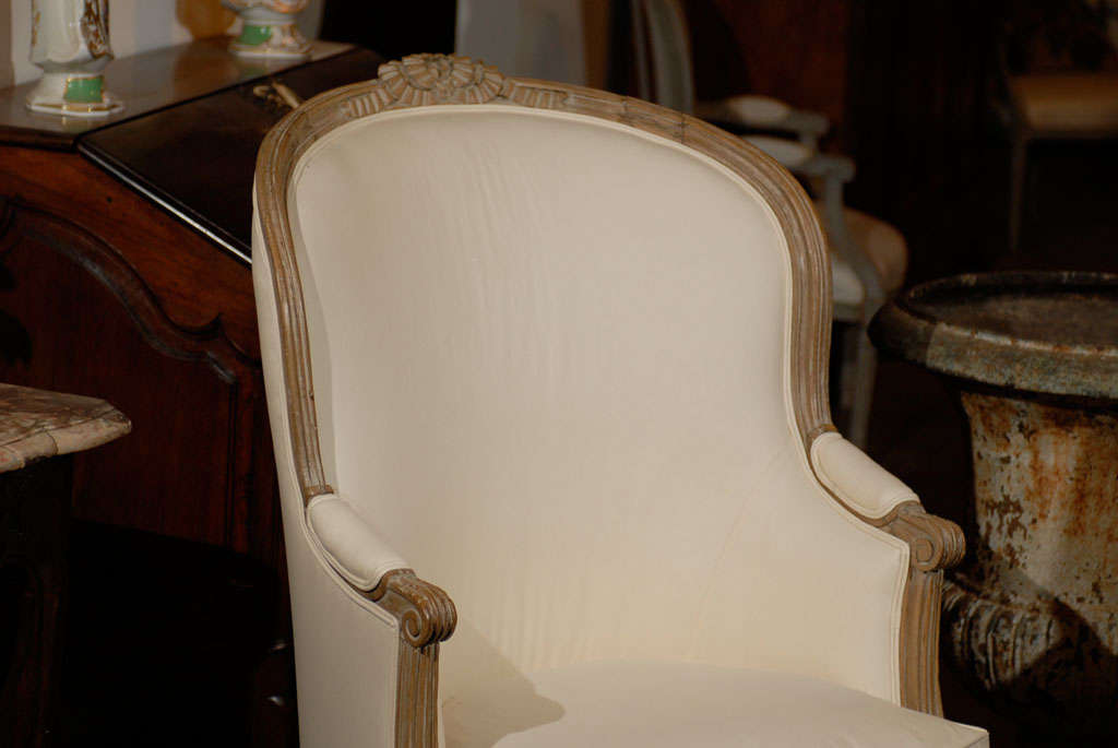 French Louis XVI Style Upholstered Carved Barrelback Bergère Chair, 19th Century In Good Condition In Atlanta, GA