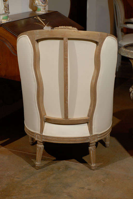 French Louis XVI Style Upholstered Carved Barrelback Bergère Chair, 19th Century 3
