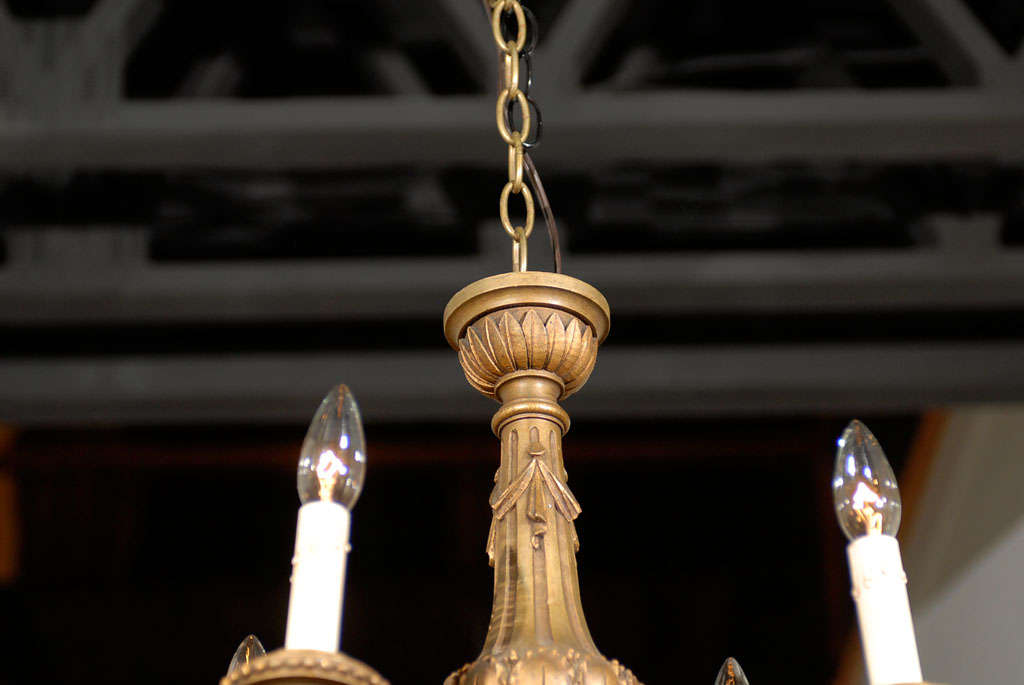 Turn of the Century French Carved Giltwood Four-Light Chandelier with Waterleaf In Good Condition In Atlanta, GA