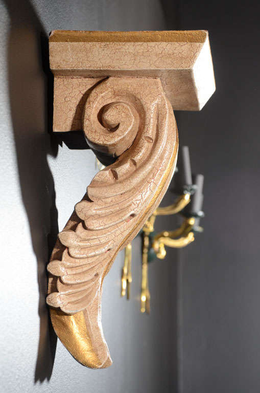 Pair of Architectural Baroque Style Corbels with Hand-Carved Design In Excellent Condition In Fort Lauderdale, FL