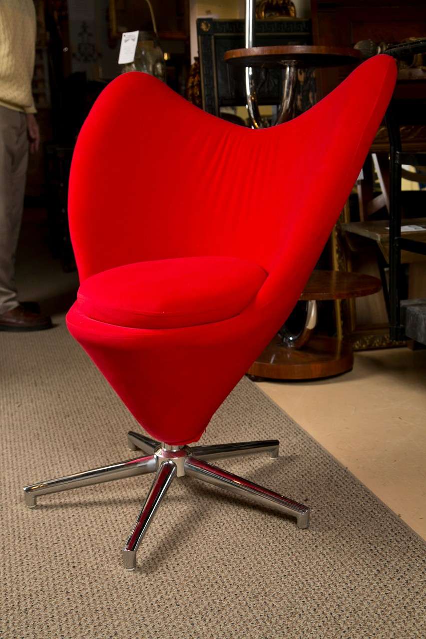 Mid-Century Modern Pair of Mid-Century Red Lip Swivel Chairs with Chrome Bases
