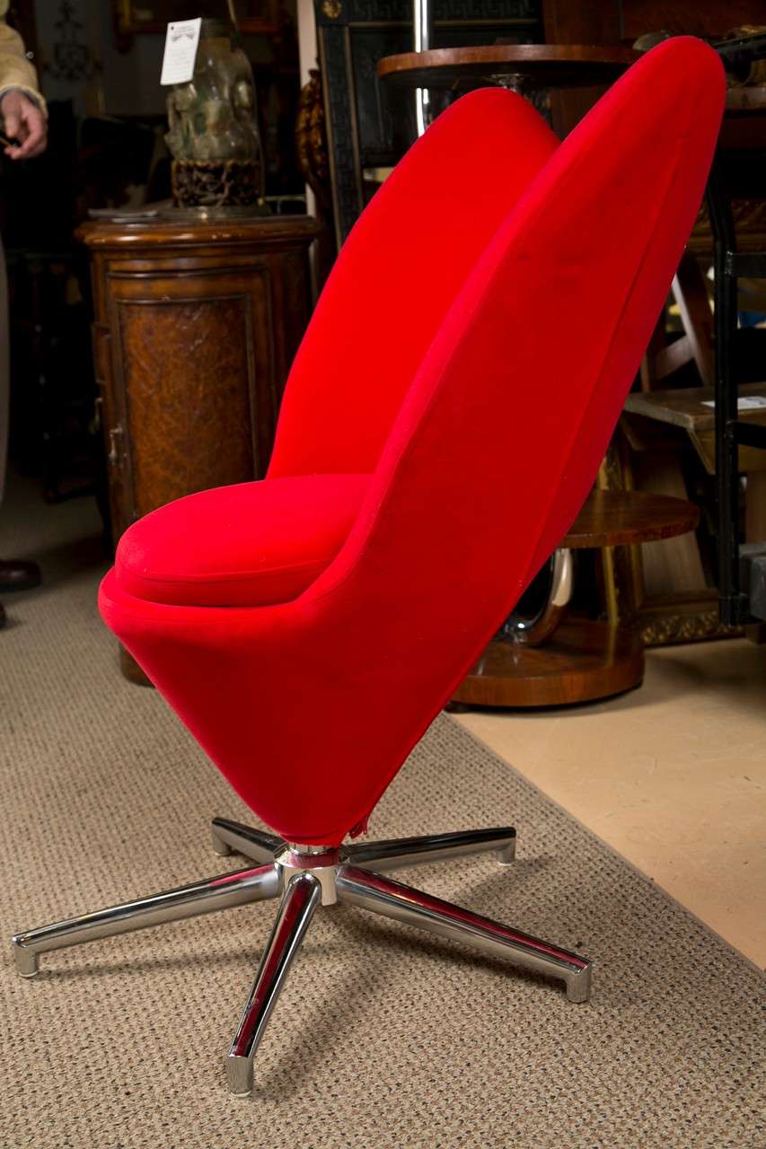 Italian Pair of Mid-Century Red Lip Swivel Chairs with Chrome Bases