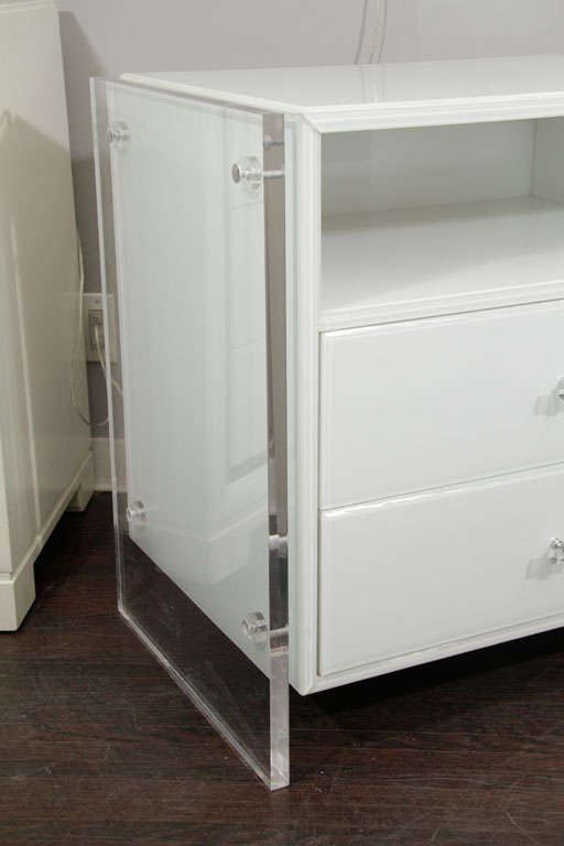 Custom Pair of White Reverse Painted Glass and Lucite Nightstands For