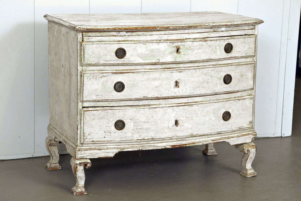 19th Century Belgian Painted Oak 3 Drawer Commode In Excellent Condition In Mt Kisco, NY