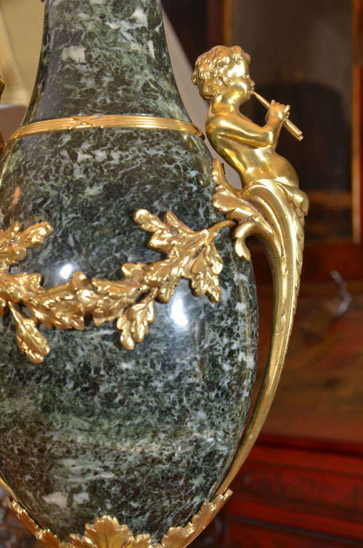 19th c French marble and bronze dore urn lamps For Sale 4